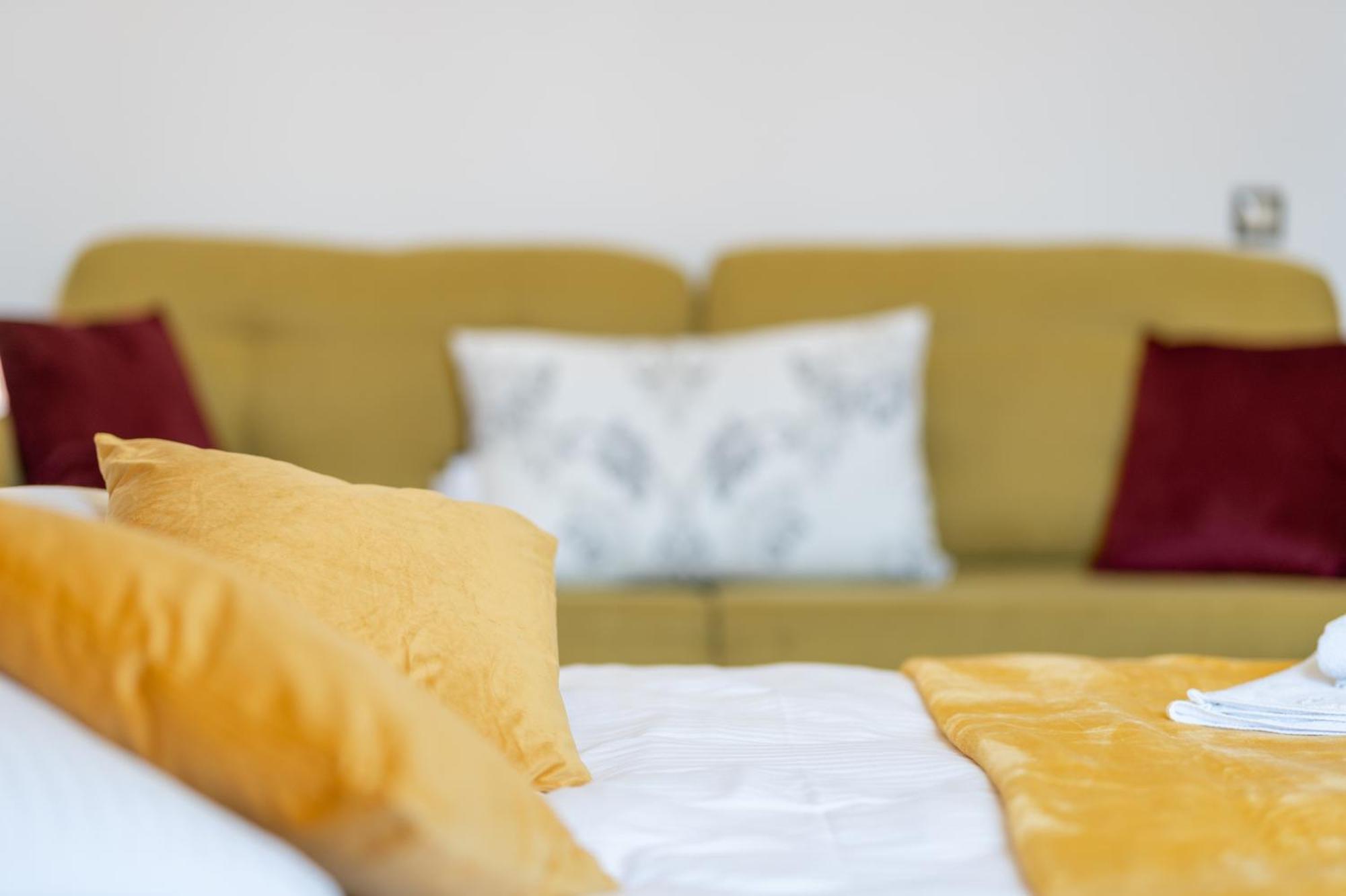 Cozy Spacious 5 Star Accommodation In The Heart Of Historic Center Κλουζ-Ναπόκα Εξωτερικό φωτογραφία